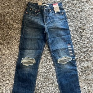 Levi Mid Rise Jeans